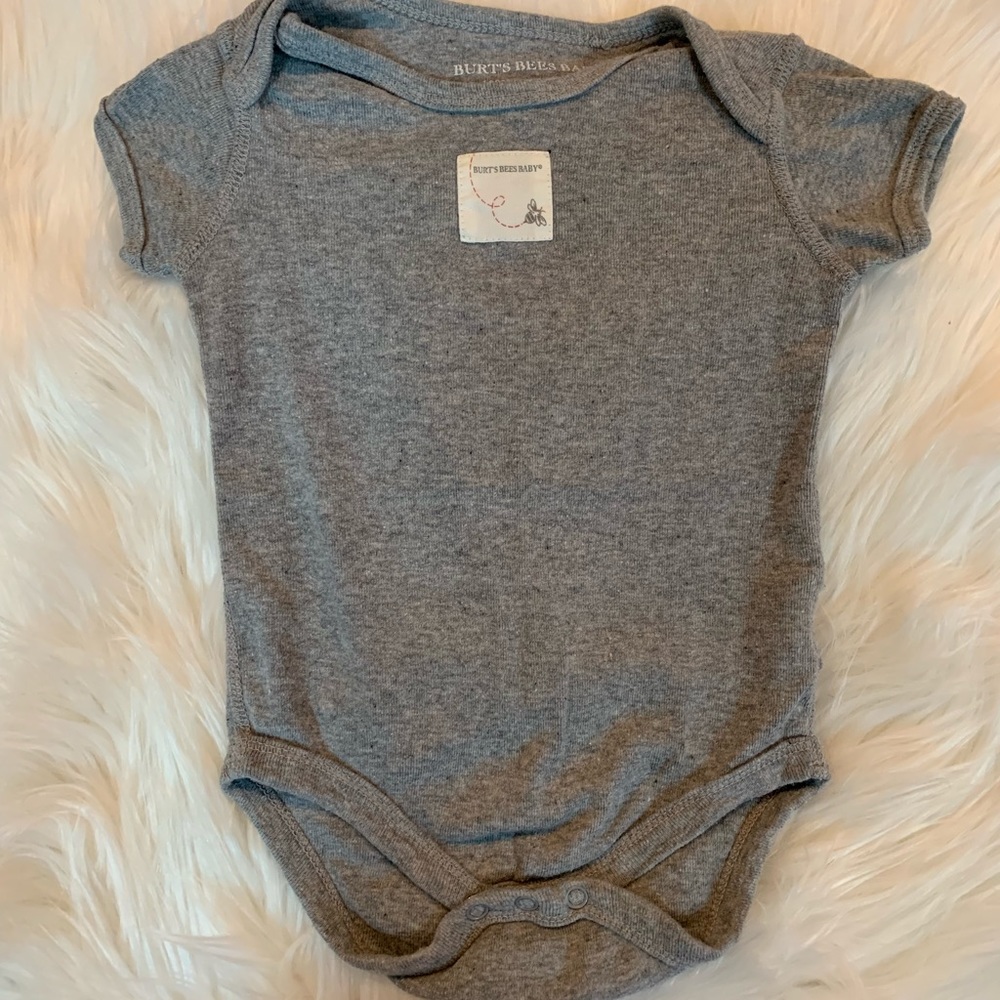 ‼️SOLD‼️ 7 piece Burt’s bees baby bundle - Picture 5 of 8